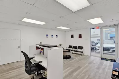 2365 NW 70th Ave #C24, Miami, FL 33122 - Photo 7