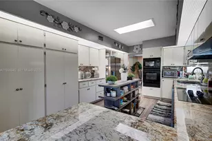 4713 Banyan Ln, Tamarac, FL 33319 - Photo 11