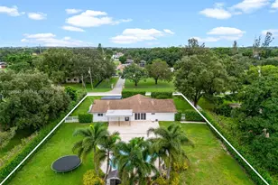 14330 SW 16th St, Davie, FL 33325 - Photo 47