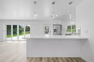 14330 SW 16th St, Davie, FL 33325 - Photo 17