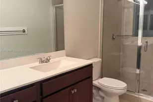 10320 W 33rd Ln, Hialeah, FL 33018 - Photo 11