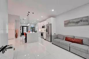 19901 NW 77th Ct, Hialeah, FL 33015 - Photo 13