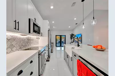 19901 NW 77th Ct #0, Hialeah, FL 33015 - Photo 17