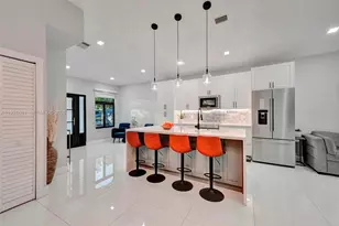 19901 NW 77th Ct, Hialeah, FL 33015 - Photo 15