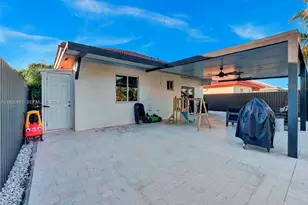 19901 NW 77th Ct, Hialeah, FL 33015 - Photo 45