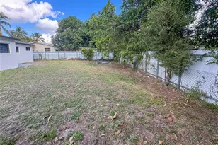 17231 NW 24th Pl, Miami Gardens, FL 33056 - Photo 27