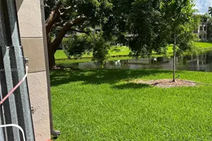 9911 Nob Hill Pl, Sunrise, FL 33351 - Photo 7