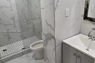 18031 Biscayne Blvd, Aventura, FL 33160 - Photo 9