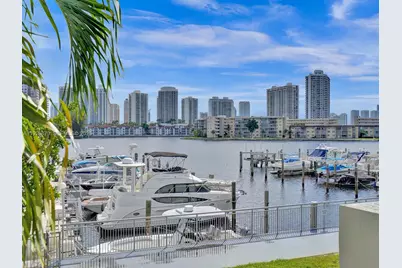 18031 Biscayne Blvd #303, Aventura, FL 33160 - Photo 15