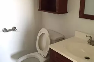 9375 Fontainebleau Blvd, Miami, FL 33172 - Photo 5