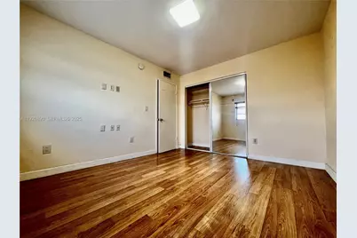 424 SW 7th St #402, Miami, FL 33130 - Photo 9