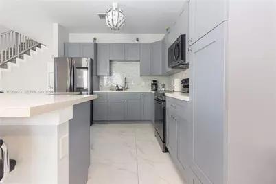 1968 NW 25th Ave, Miami, FL 33125 - Photo 15