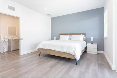 1968 NW 25th Ave, Miami, FL 33125 - Photo 3