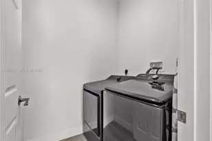1968 NW 25th Ave, Miami, FL 33125 - Photo 23
