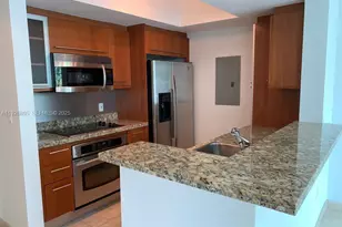 110 Washington Ave, Miami Beach, FL 33139 - Photo 3