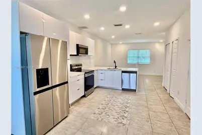 977 NE Trailside Run, Port Saint Lucie, FL 34983 - Photo 3