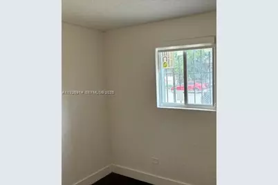 248 NW 69th St, Miami, FL 33150 - Photo 9