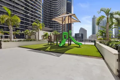 999 SW 1st Ave #2809, Miami, FL 33130 - Photo 17