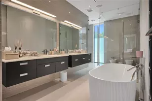 5501 Pine Tree Dr, Miami Beach, FL 33140 - Photo 37