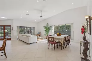 22792 Marbella Cir, Boca Raton, FL 33433 - Photo 13