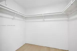 100 Bayview Dr, Sunny Isles Beach, FL 33160 - Photo 19