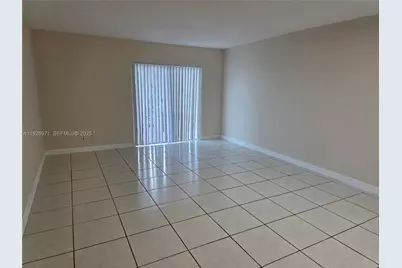 4400 W 16th Ave #630, Hialeah, FL 33012 - Photo 11