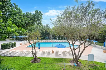 2851 NE 183rd St #404E, Aventura, FL 33160 - Photo 3