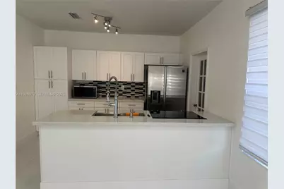 1922 NW 4th St #A, Miami, FL 33125 - Photo 5