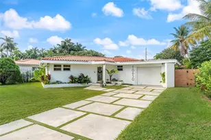 10650 NE 11th Ct, Miami Shores, FL 33138 - Photo 3