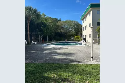 1450 Atlantic Shores Blvd #204, Hallandale Beach, FL 33009 - Photo 19