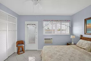 800 SW 10th Terrace, Hallandale Beach, FL 33009 - Photo 15