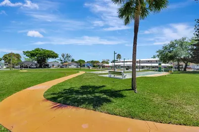 800 SW 10th Ter #11T, Hallandale Beach, FL 33009 - Photo 33