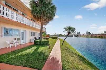 800 SW 10th Ter #11T, Hallandale Beach, FL 33009 - Photo 1