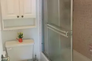 3675 N Country Club Dr, Aventura, FL 33180 - Photo 7