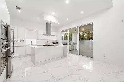 7455 NW 103rd Pl, Doral, FL 33178 - Photo 9