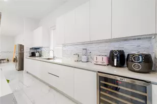 7455 NW 103rd Pl, Doral, FL 33178 - Photo 39