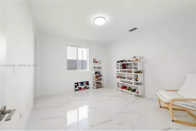 7455 NW 103rd Pl, Doral, FL 33178 - Photo 15