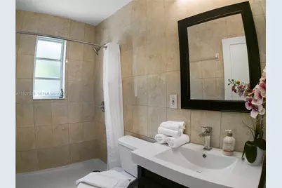 1872 SW 9th St, Miami, FL 33135 - Photo 25