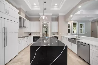 6890 SW 94th St, Pinecrest, FL 33156 - Photo 3