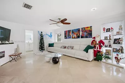 713 Diplomat Pkwy, Hallandale Beach, FL 33009 - Photo 15