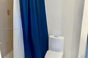 925 NW 82nd Ave, Miami, FL 33126 - Photo 19