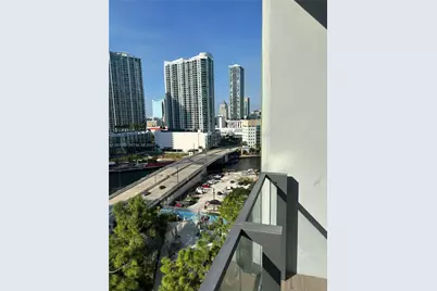 68 SE 6th St #1008, Miami, FL 33131 - Photo 1