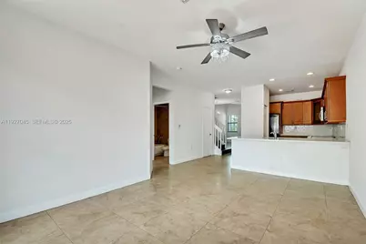 5840 NW 104th Path #5840, Doral, FL 33178 - Photo 3