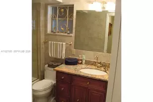 219 NE 14th Ave, Hallandale Beach, FL 33009 - Photo 5