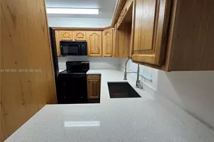 6607 Winfield Blvd, Margate, FL 33063 - Photo 5