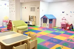 540 Brickell Key Dr, Miami, FL 33131 - Photo 25