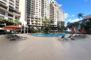 540 Brickell Key Dr, Miami, FL 33131 - Photo 37