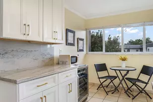8320 Sands Point Blvd, Tamarac, FL 33321 - Photo 7
