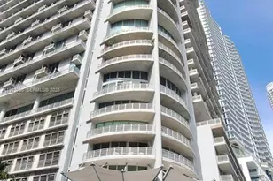 690 SW 1st Ct, Miami, FL 33130 - Photo 1