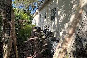 6400 SW 63rd Ave, South Miami, FL 33143 - Photo 5